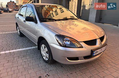 Седан Mitsubishi Lancer 2004 в Виннице