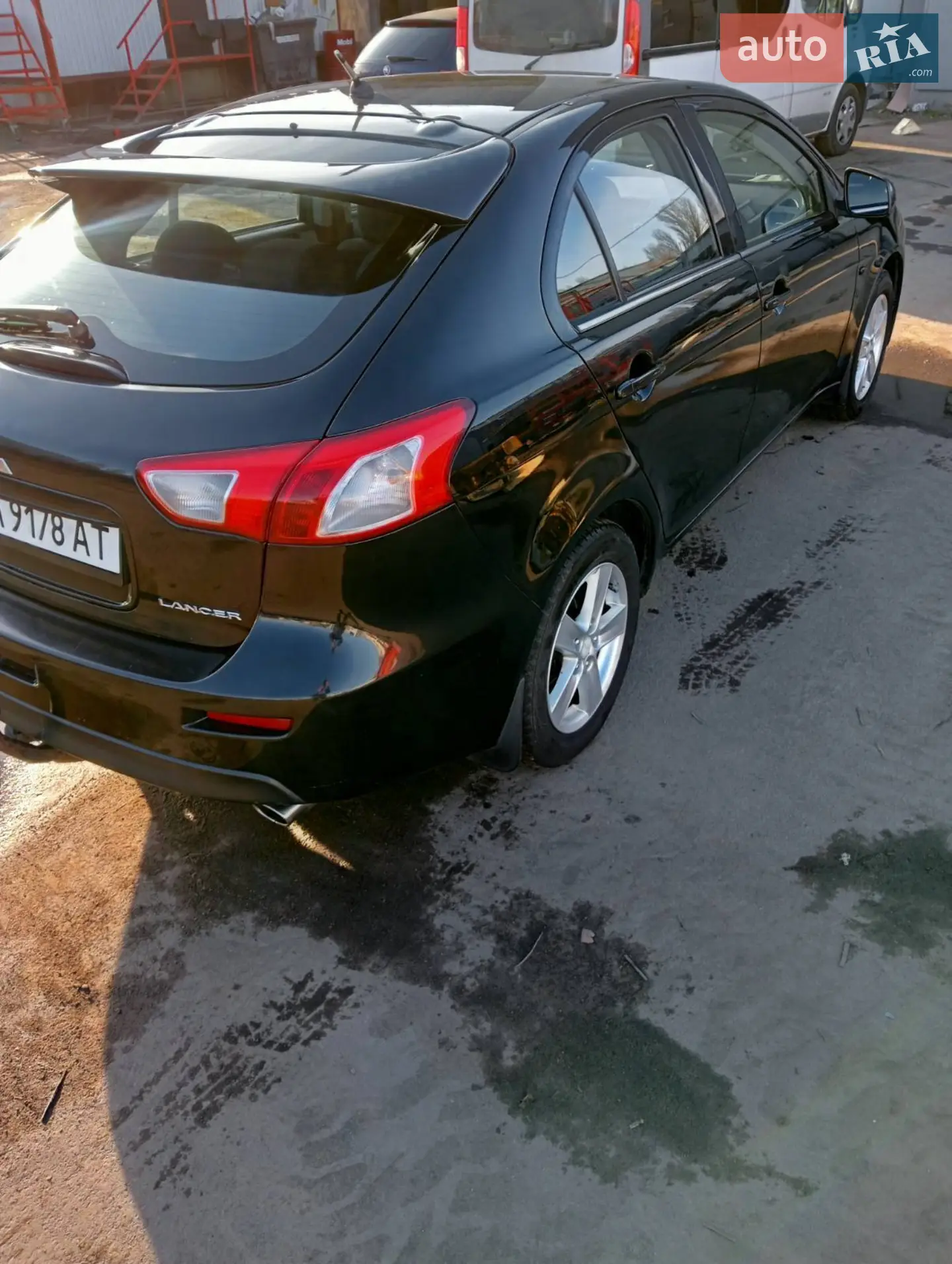 2010 Mitsubishi Lancer - мініатюра 10