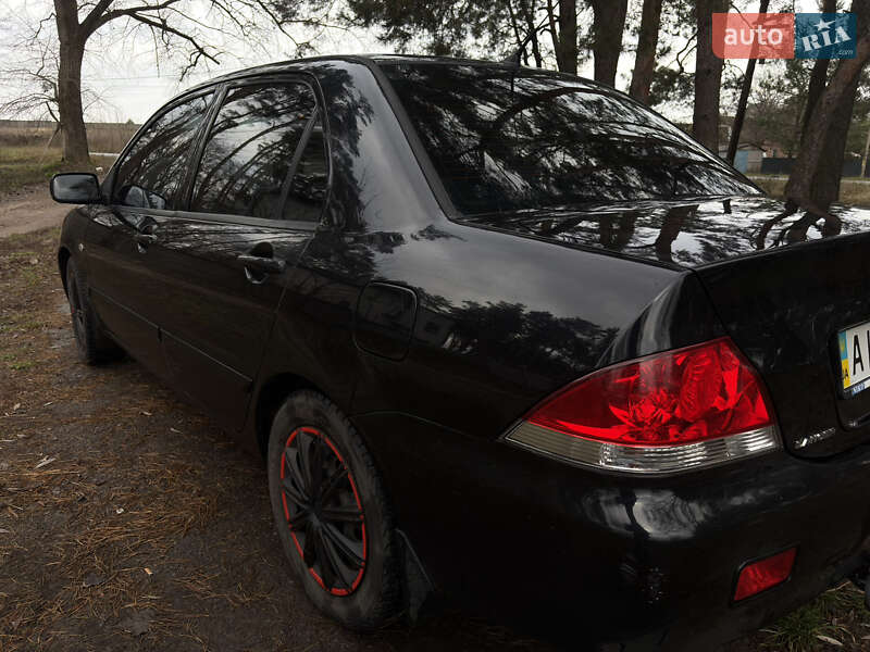 Седан Mitsubishi Lancer 2006 в Макарові