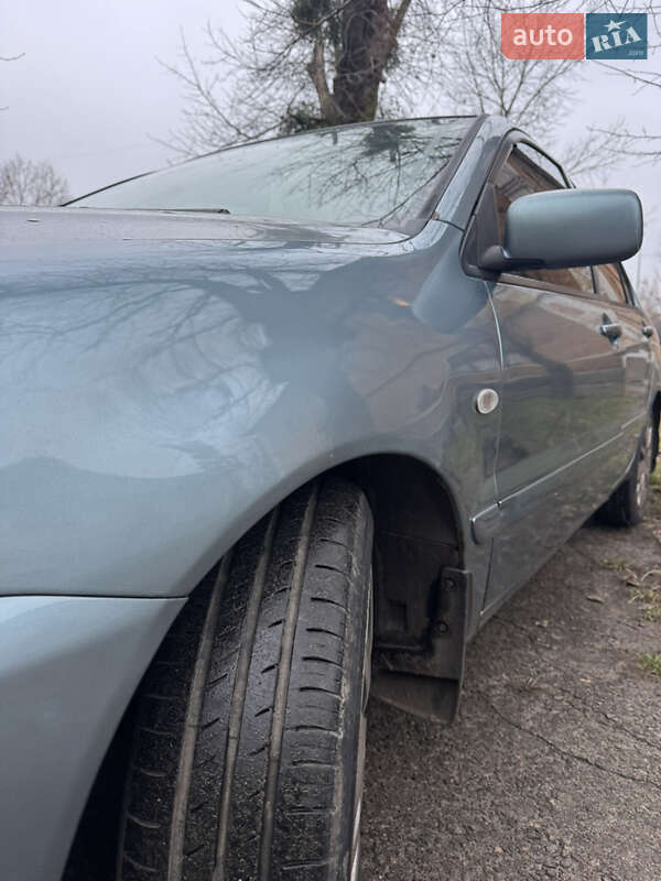 Седан Mitsubishi Lancer 2006 в Киеве