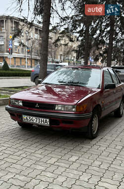 Лифтбек Mitsubishi Lancer 1990 в Запорожье