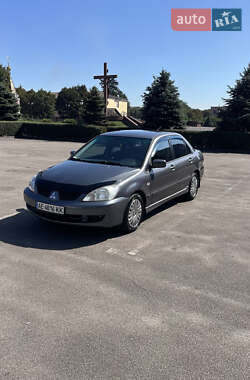 Седан Mitsubishi Lancer 2006 в Каменском