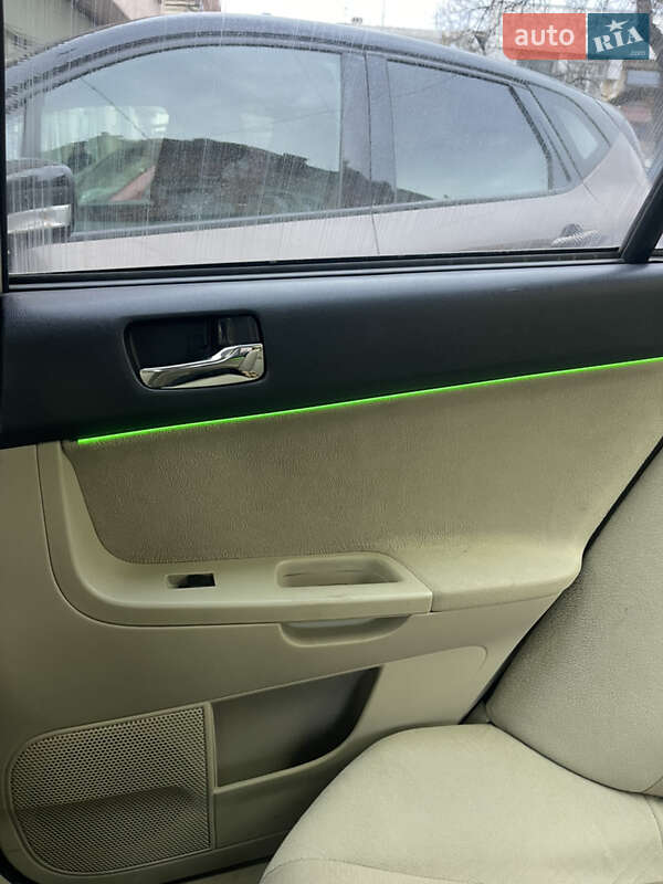 Седан Mitsubishi Lancer 2008 в Ужгороді