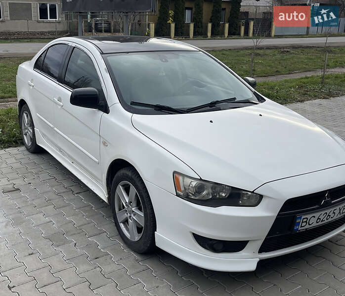 Седан Mitsubishi Lancer 2008 в Ужгороде