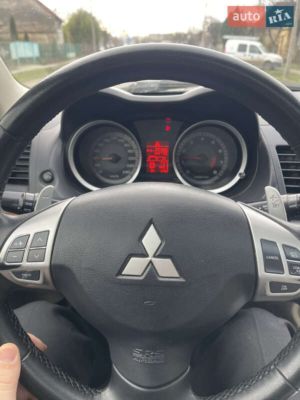 Седан Mitsubishi Lancer 2008 в Ужгороде