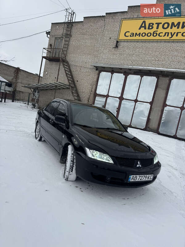 Седан Mitsubishi Lancer 2006 в Гайсину