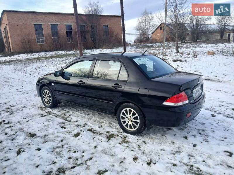 Седан Mitsubishi Lancer 2005 в Герце