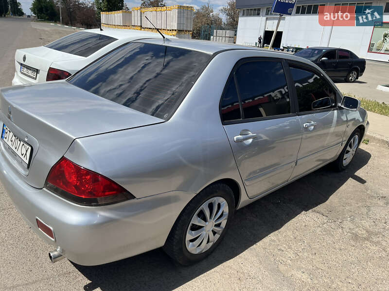 Седан Mitsubishi Lancer 2006 в Снигиревке фото 3 Седан Mitsubishi Lancer 2006 в Снигиревке
