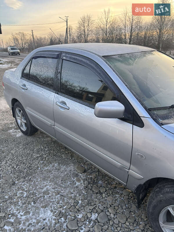 Седан Mitsubishi Lancer 2009 в Ивано-Франковске