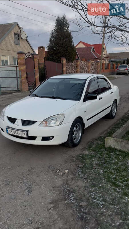 Седан Mitsubishi Lancer 2004 в Софиевке