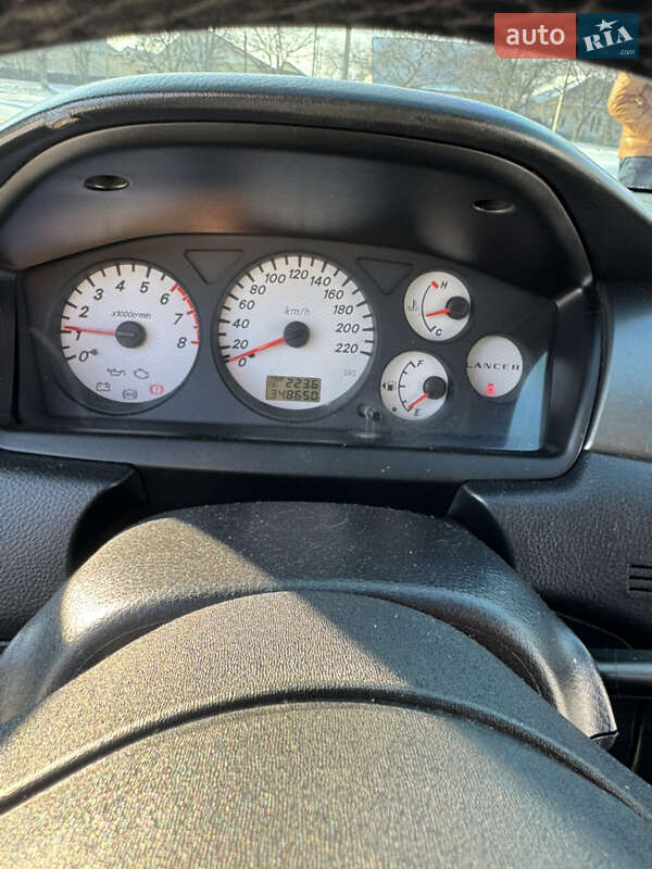 Седан Mitsubishi Lancer 2006 в Верхньодніпровську