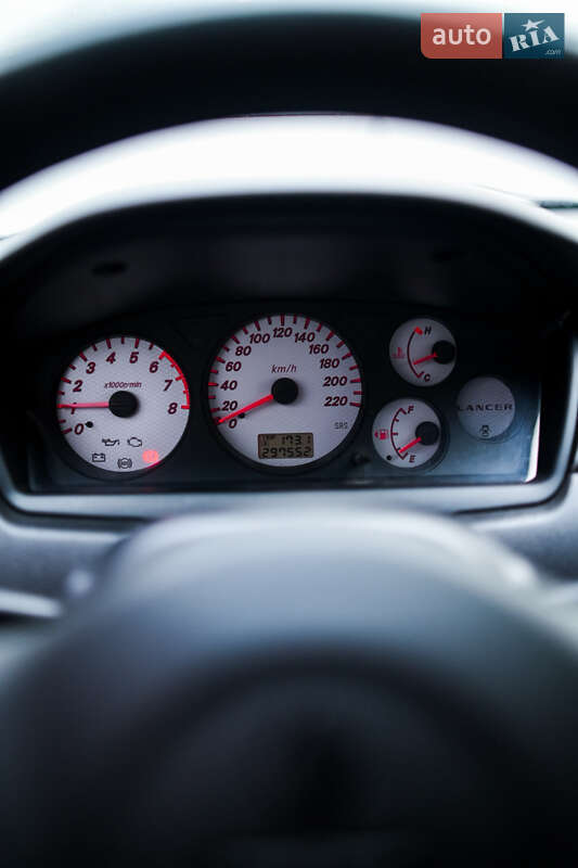 Седан Mitsubishi Lancer 2009 в Киеве