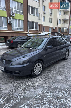 Седан Mitsubishi Lancer 2007 в Киеве