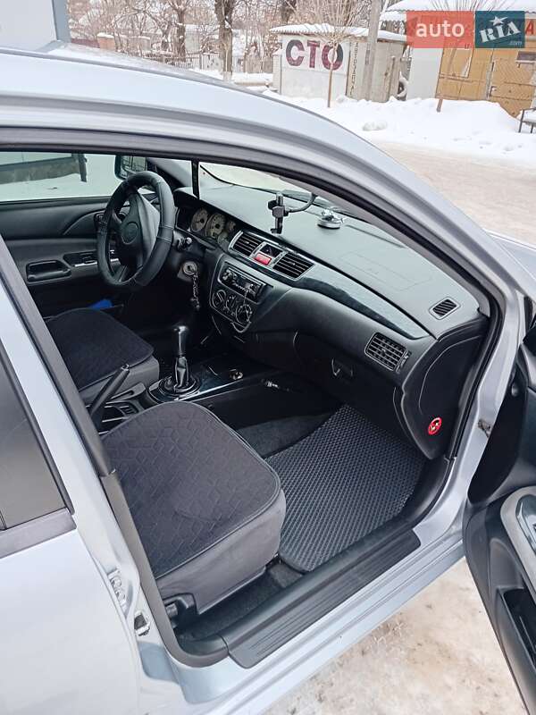 Седан Mitsubishi Lancer 2005 в Сокирянах фото 6 Седан Mitsubishi Lancer 2005 в Сокирянах