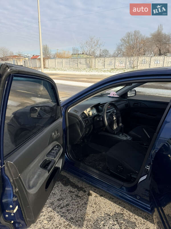 Седан Mitsubishi Lancer 2006 в Одессе