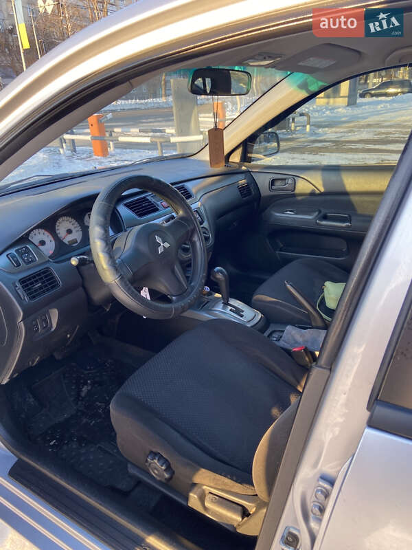 Седан Mitsubishi Lancer 2009 в Харькове фото 6 Седан Mitsubishi Lancer 2009 в Харькове