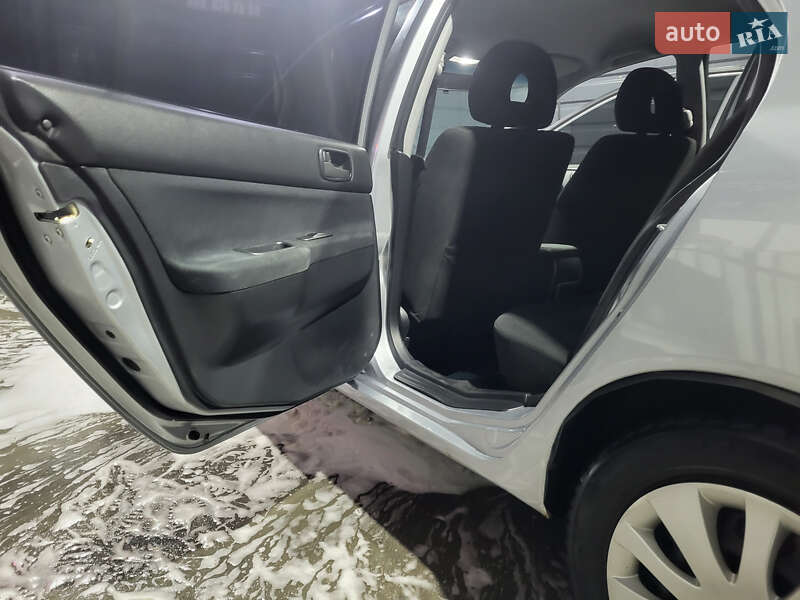 Седан Mitsubishi Lancer 2007 в Люботине