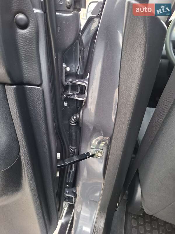 Седан Mitsubishi Lancer 2009 в Киеве