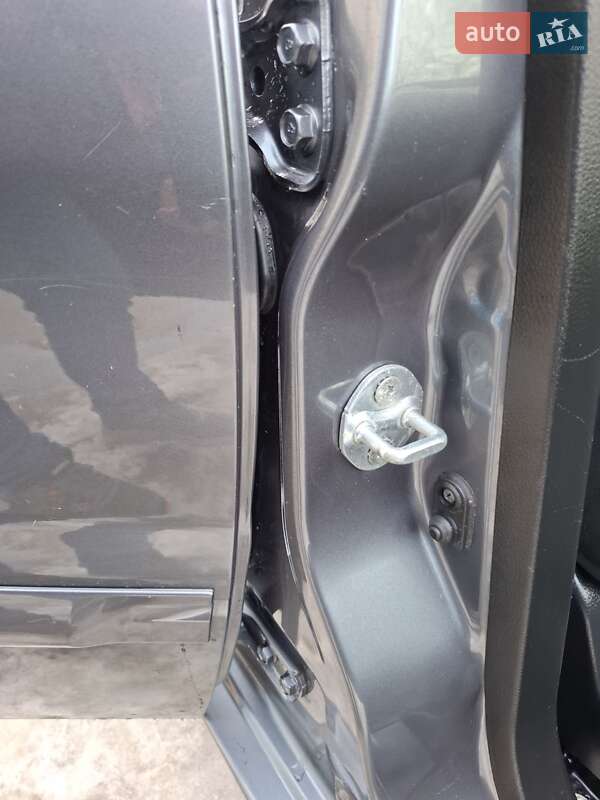 Седан Mitsubishi Lancer 2009 в Киеве