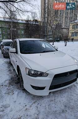 Седан Mitsubishi Lancer 2009 в Киеве