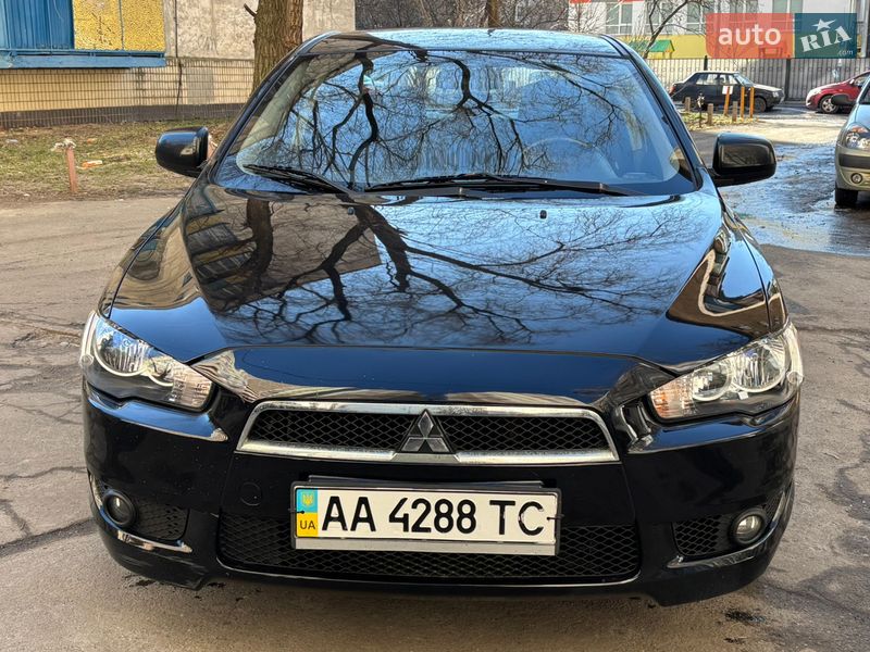 Седан Mitsubishi Lancer 2007 в Киеве