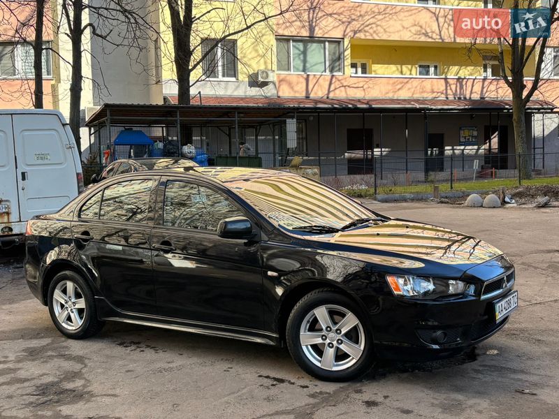 Седан Mitsubishi Lancer 2007 в Киеве