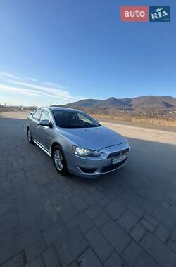 Седан Mitsubishi Lancer 2008 в Хусті