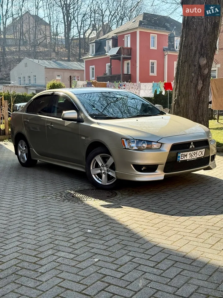 2010 Mitsubishi Lancer - мініатюра 19