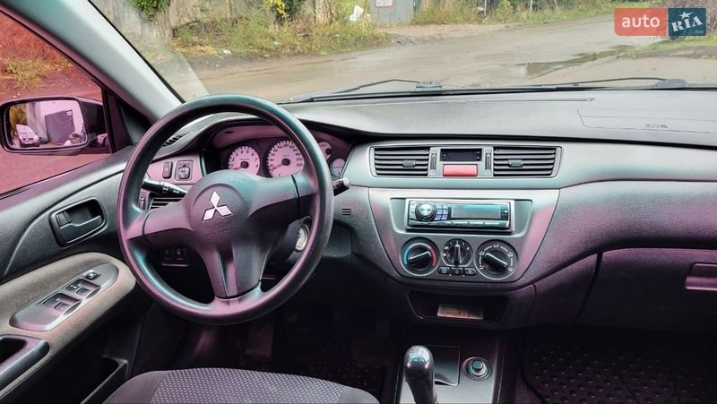 Седан Mitsubishi Lancer 2009 в Черкассах