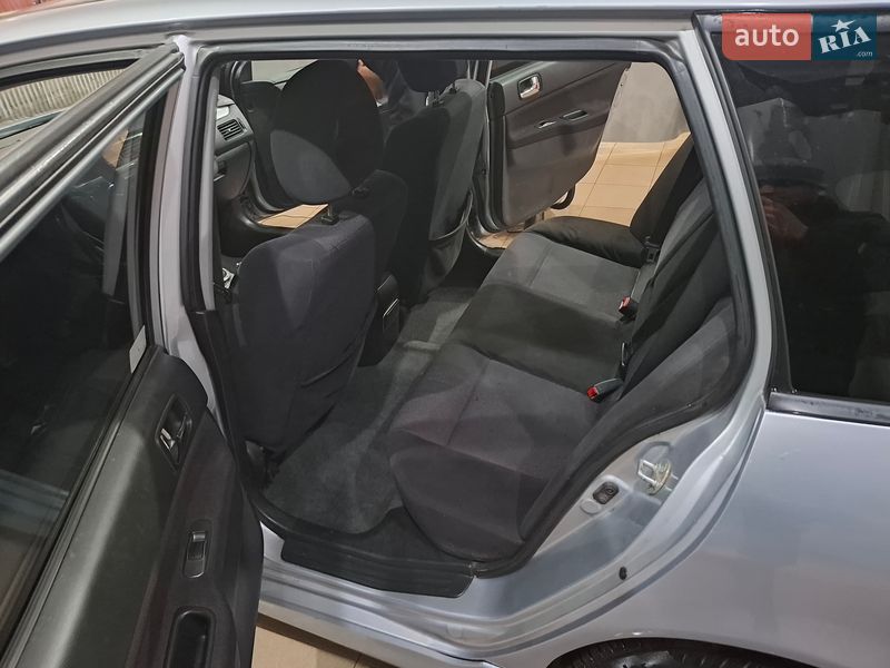 Универсал Mitsubishi Lancer 2006 в Южноукраинске
