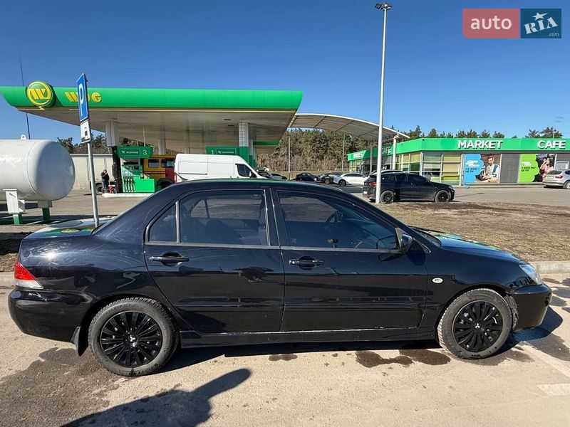 Седан Mitsubishi Lancer 2007 в Киеве
