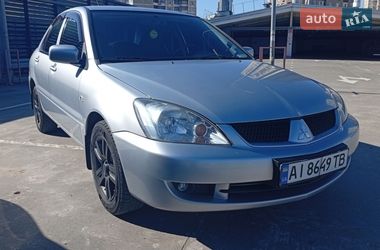 Седан Mitsubishi Lancer 2011 в Киеве