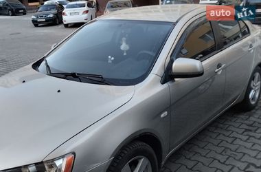 Седан Mitsubishi Lancer 2009 в Киеве