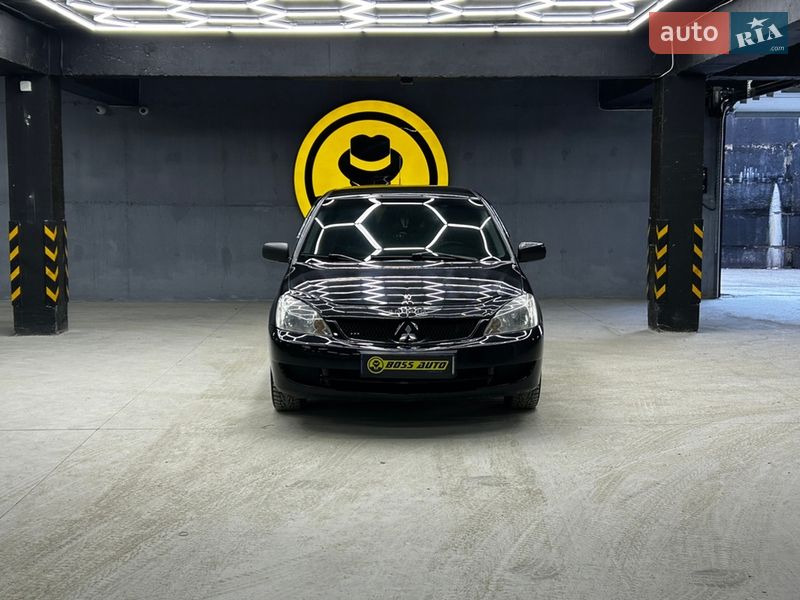 Седан Mitsubishi Lancer 2008 в Черновцах