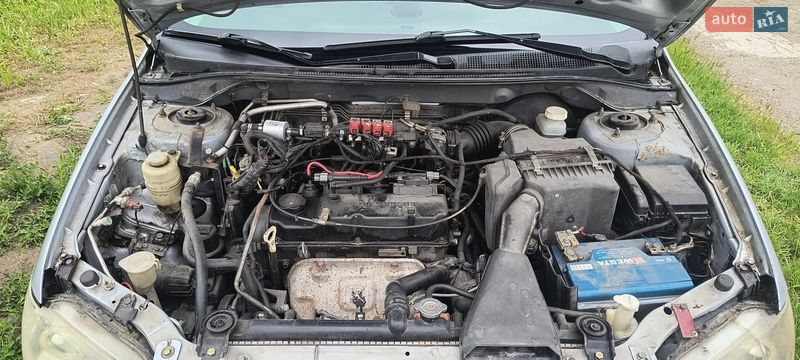 Седан Mitsubishi Lancer 2004 в Запорожье