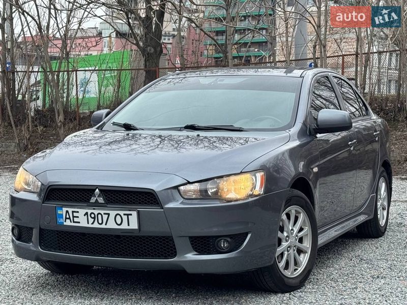 Mitsubishi Lancer 2011