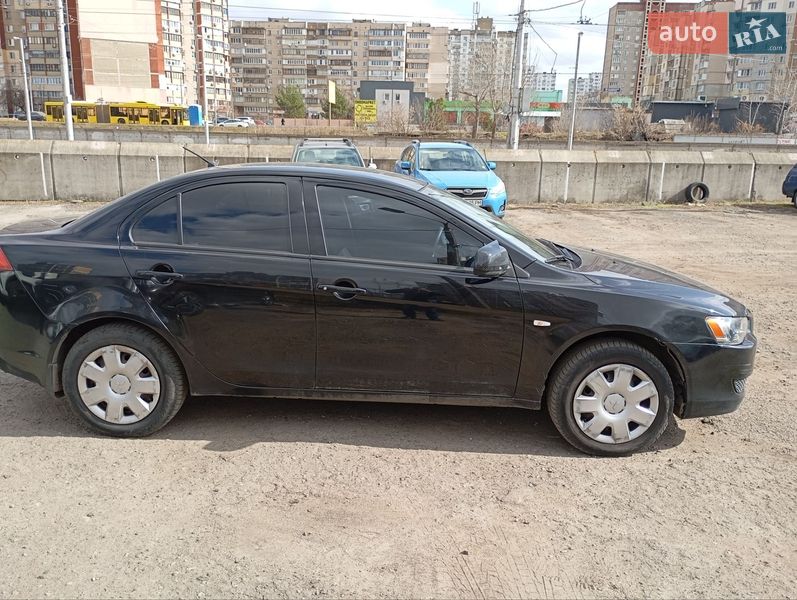 Седан Mitsubishi Lancer 2008 в Києві