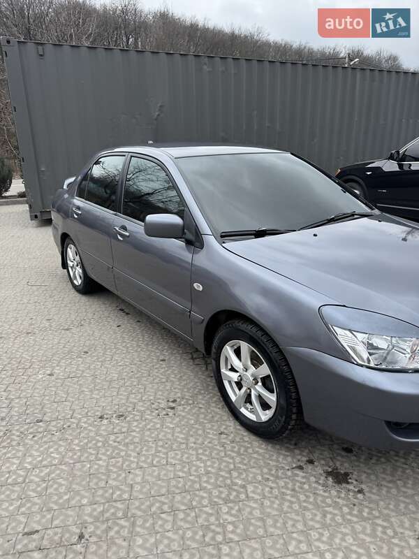 Седан Mitsubishi Lancer 2008 в Полтаве