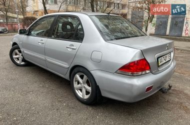 Седан Mitsubishi Lancer 2005 в Києві