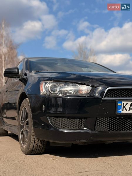 Седан Mitsubishi Lancer 2015 в Фастове