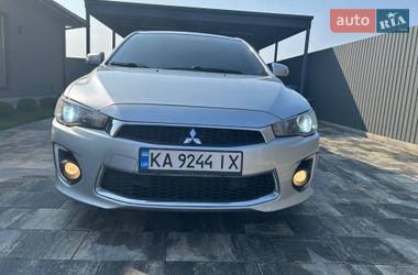 Седан Mitsubishi Lancer 2015 в Ужгороде