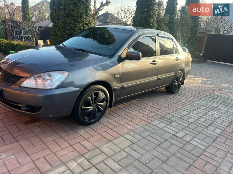 Седан Mitsubishi Lancer 2008 в Киеве