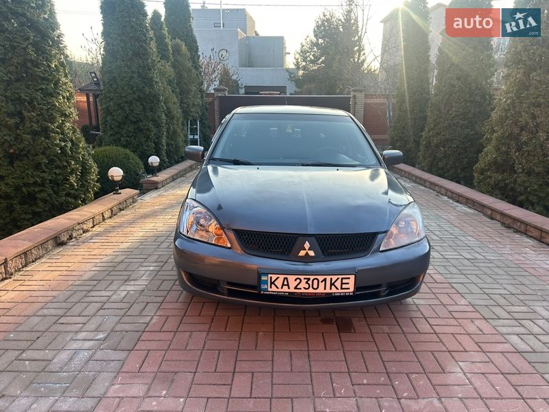 Седан Mitsubishi Lancer 2008 в Киеве