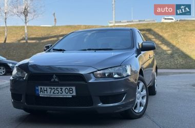 Седан Mitsubishi Lancer 2011 в Киеве