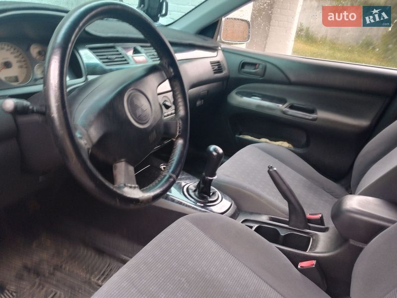 Седан Mitsubishi Lancer 2005 в Киеве