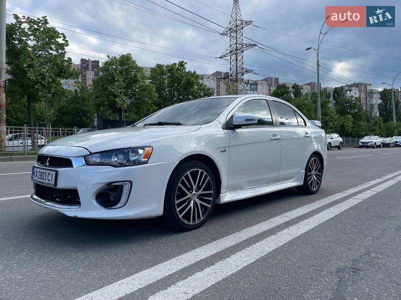 Седан Mitsubishi Lancer 2016 в Киеве фото 10 Седан Mitsubishi Lancer 2016 в Киеве
