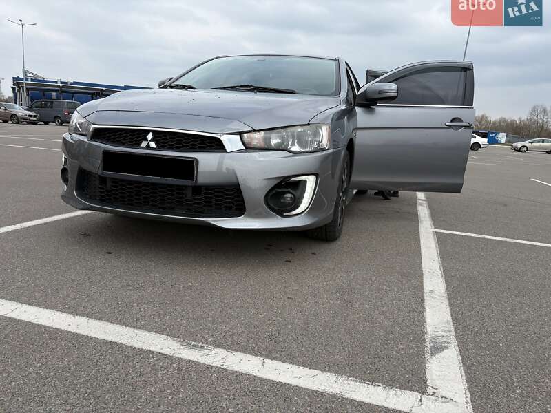 Mitsubishi Lancer 2016