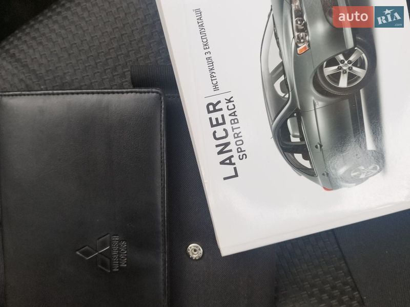 Хетчбек Mitsubishi Lancer 2009 в Дніпрі
