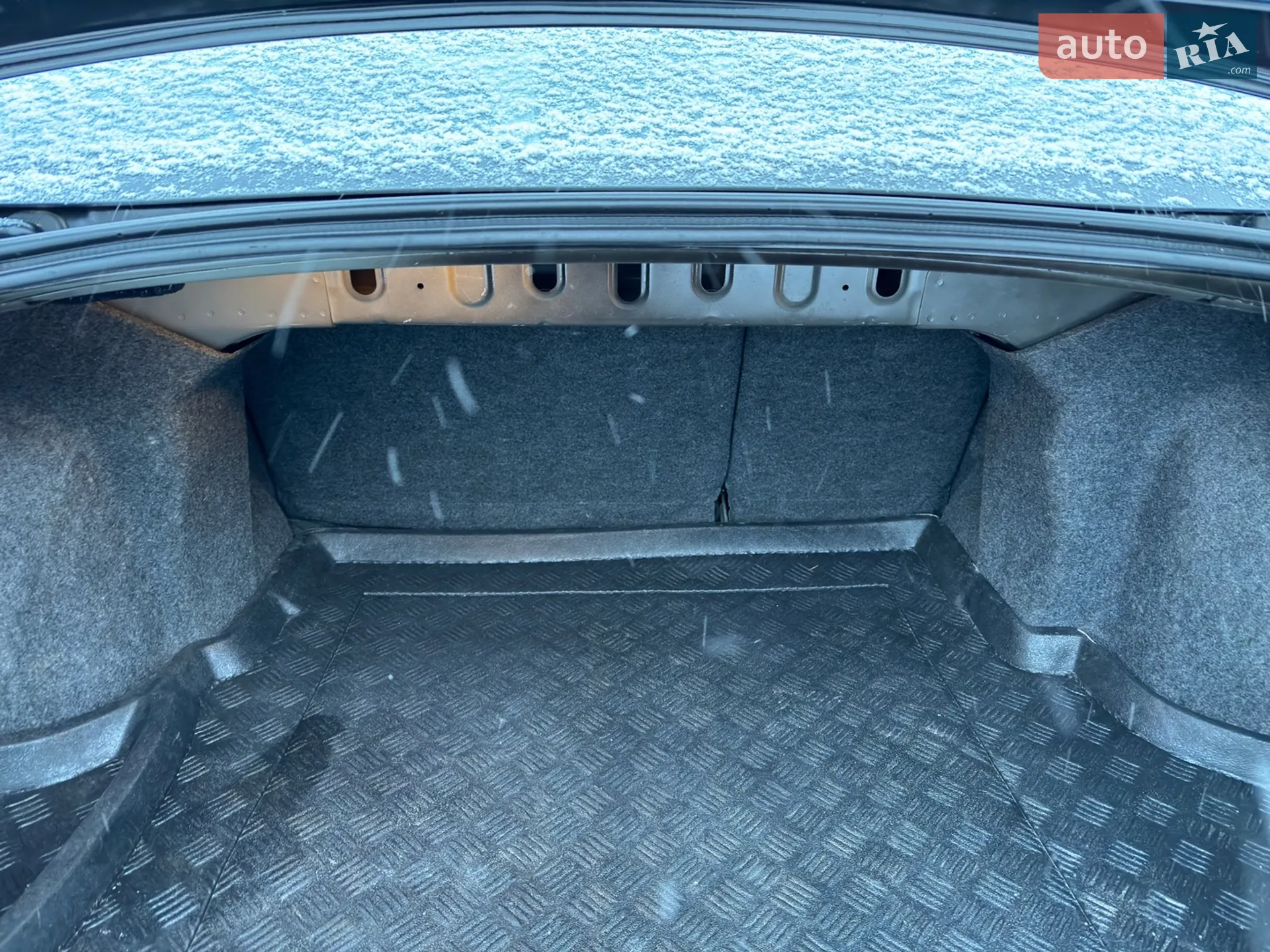 2010 Mitsubishi Lancer - мініатюра 30