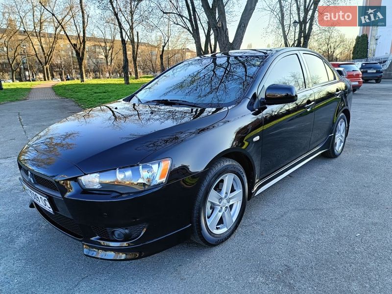 Седан Mitsubishi Lancer 2008 в Киеве